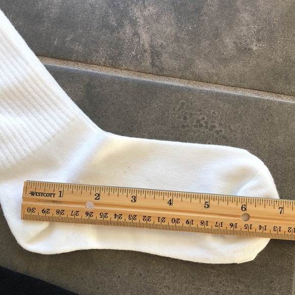 PINK women’s crew sox - Picture 4 of 8